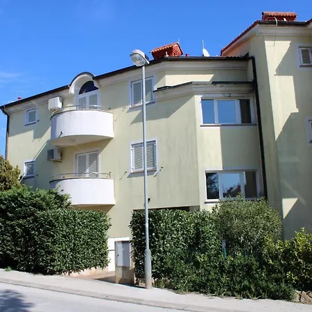 Aniko Apartment