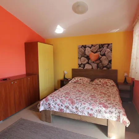Aniko Apartment Premantura